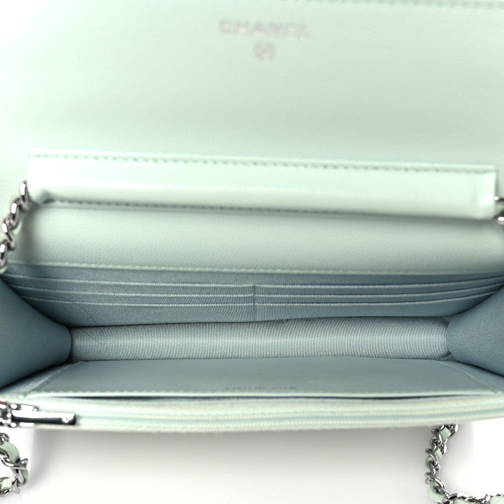 Caviar Quilted Wallet on Chain WOC Light Blue