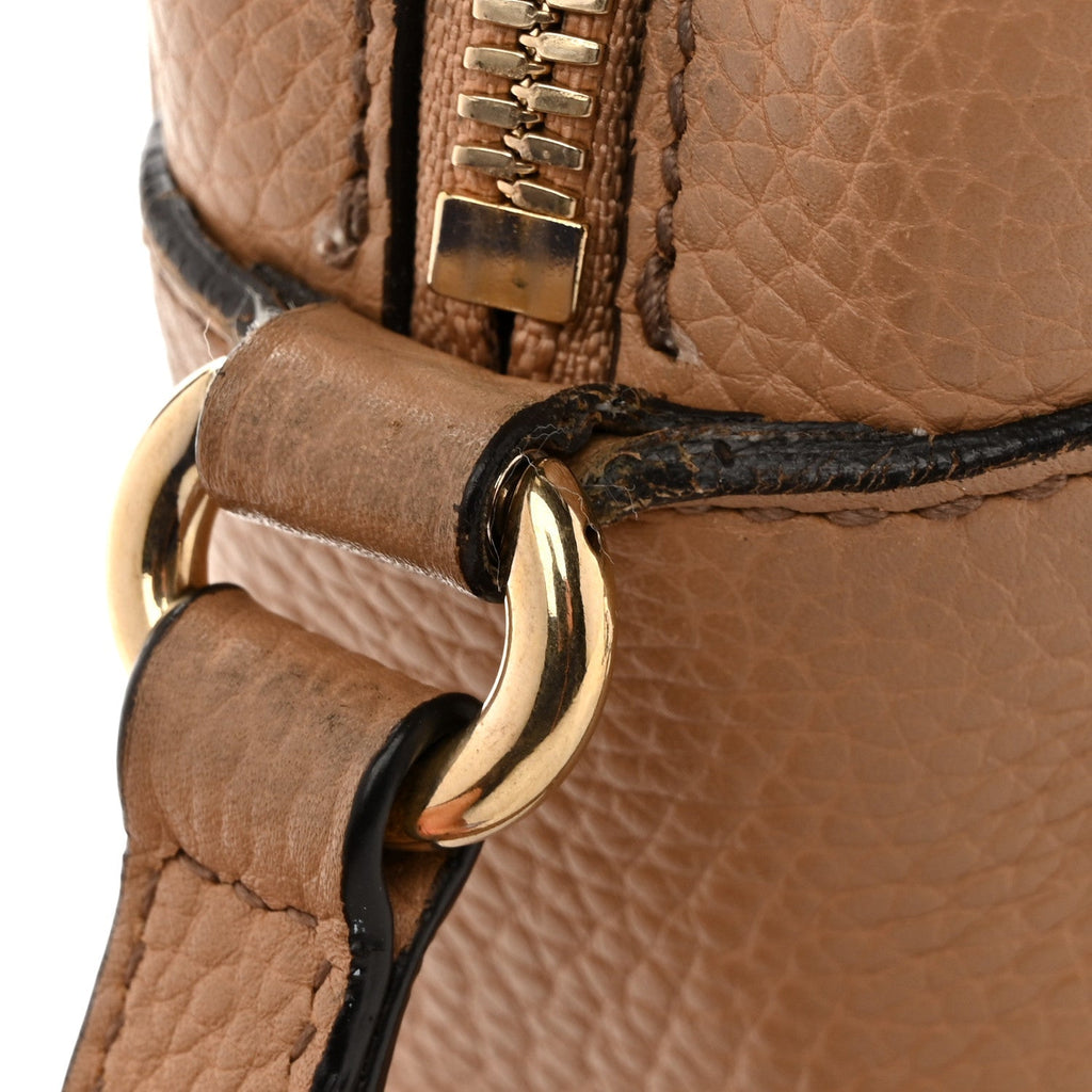 Pebbled Calfskin Small Soho Disco Bag Camelia