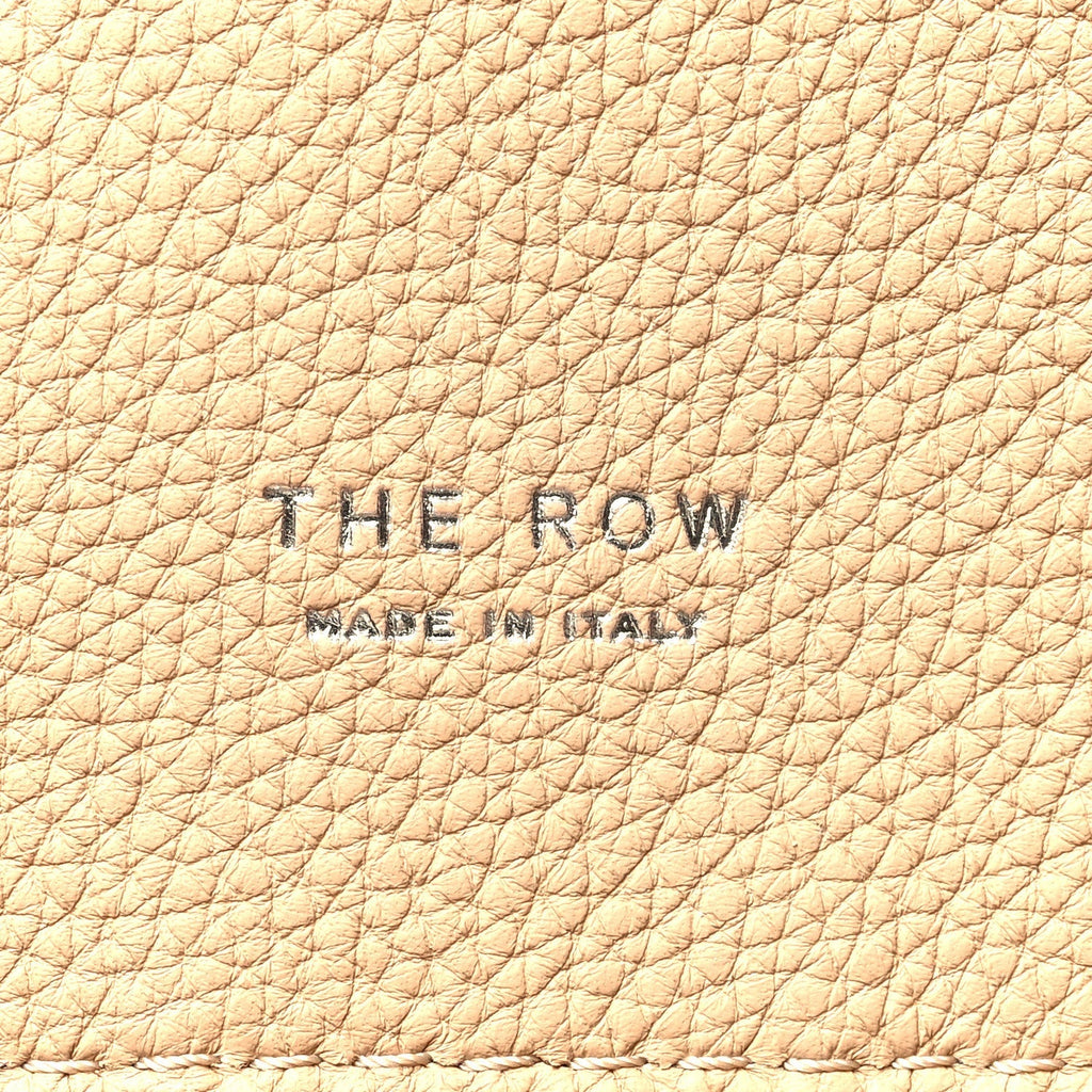 Matte Grained Calfskin Soft Margaux 17 Light Camel