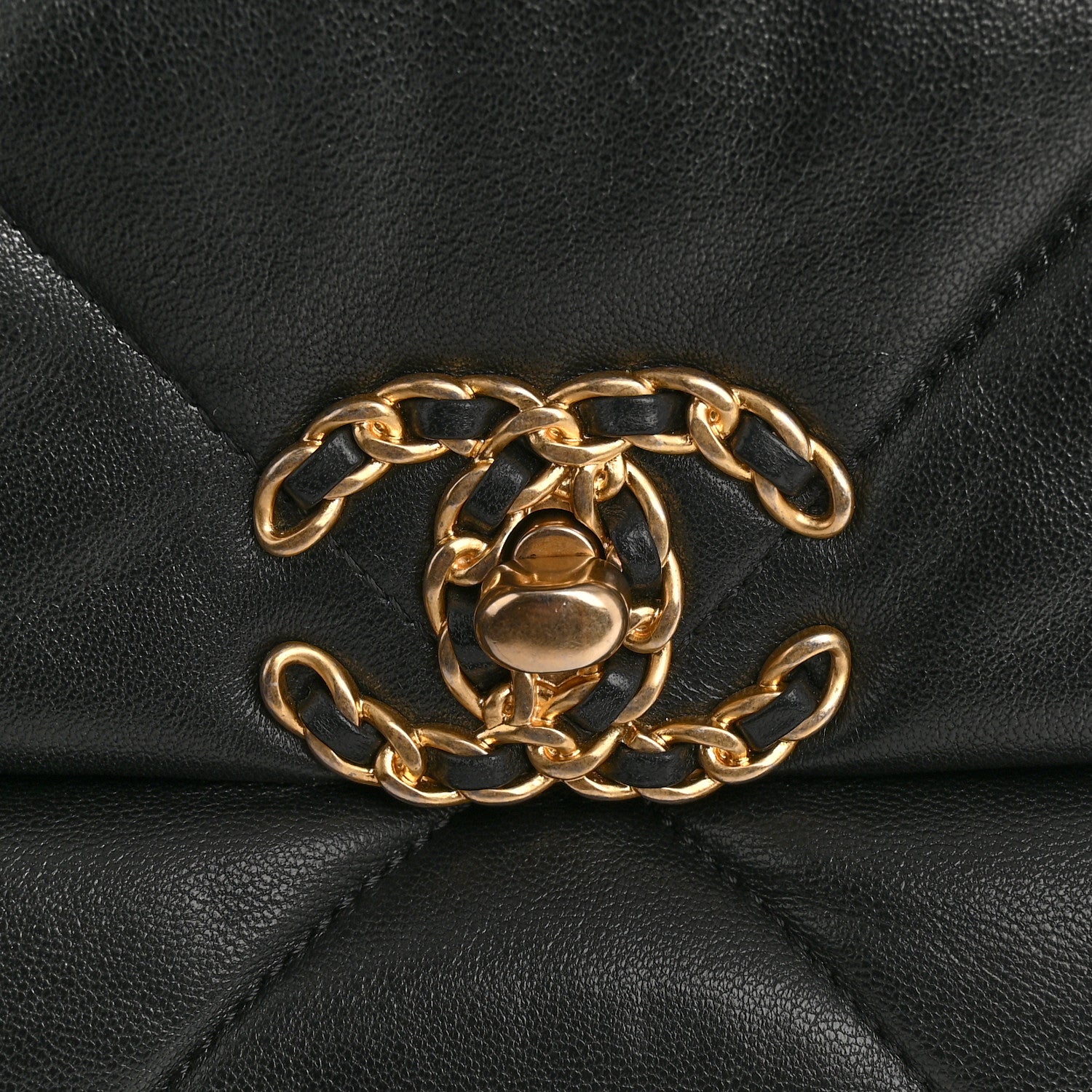 Lambskin Quilted Medium Chanel 19 Flap Black