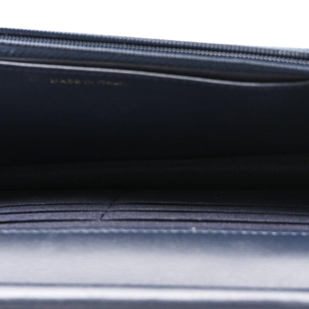Lambskin Quilted Wallet On Chain WOC Navy