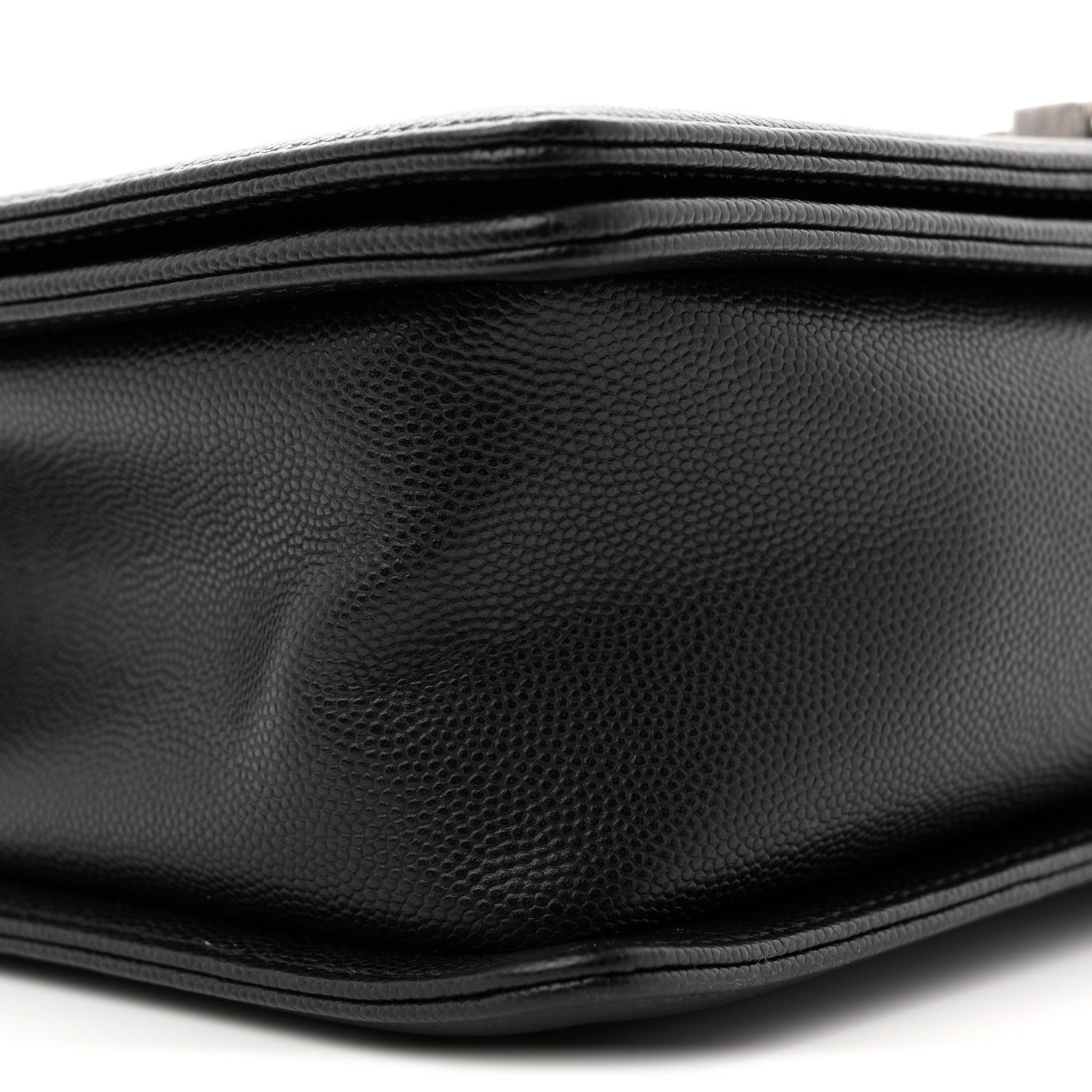 Caviar Quilted New Medium Boy Flap Black