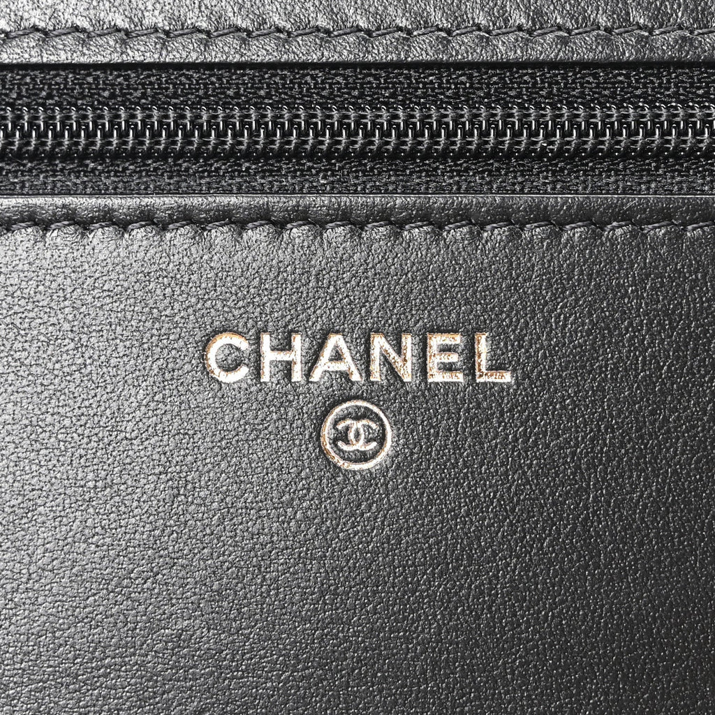 Calfskin Quilted Maxi Pearl Wallet On Chain WOC Black