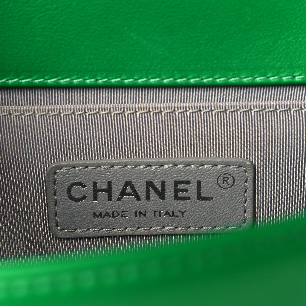 Metallic Calfskin Quilted Medium Boy Flap Green