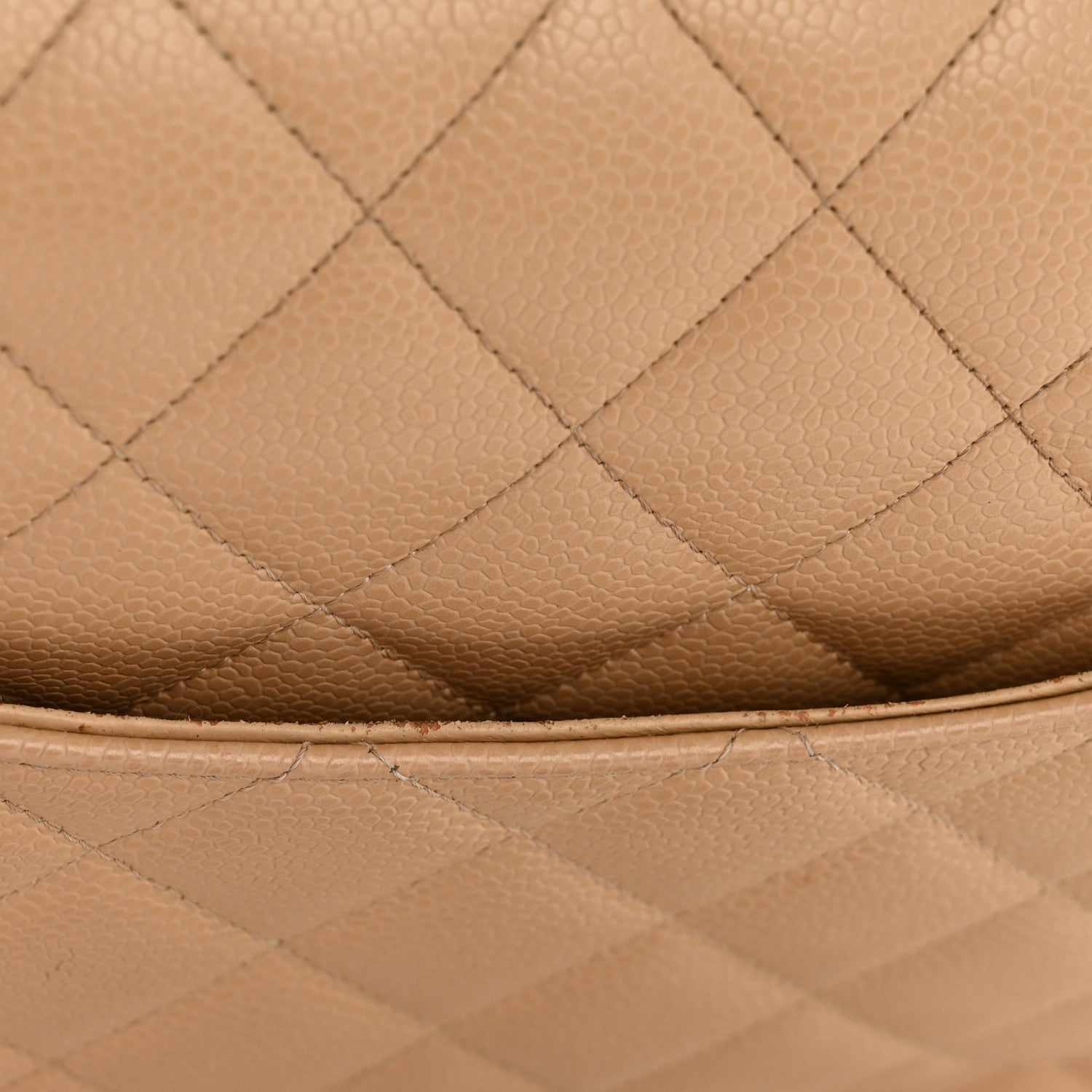 Caviar Quilted Jumbo Double Flap Beige Clair
