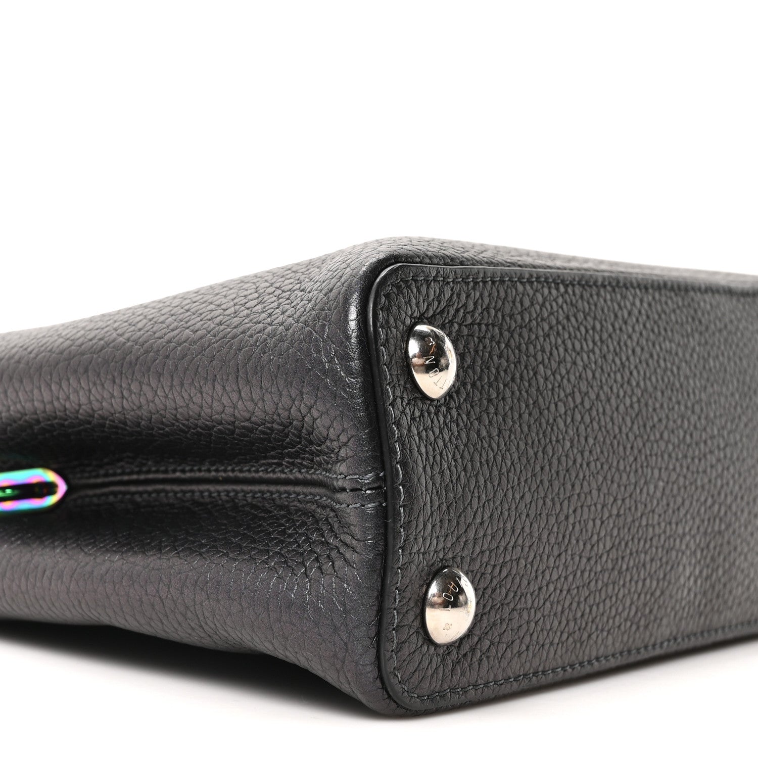 Taurillon Capucines BB Scarabeo Iridescent Black