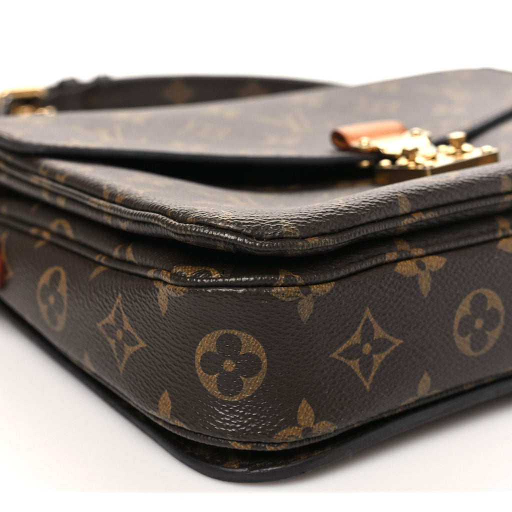 Monogram Pochette Metis