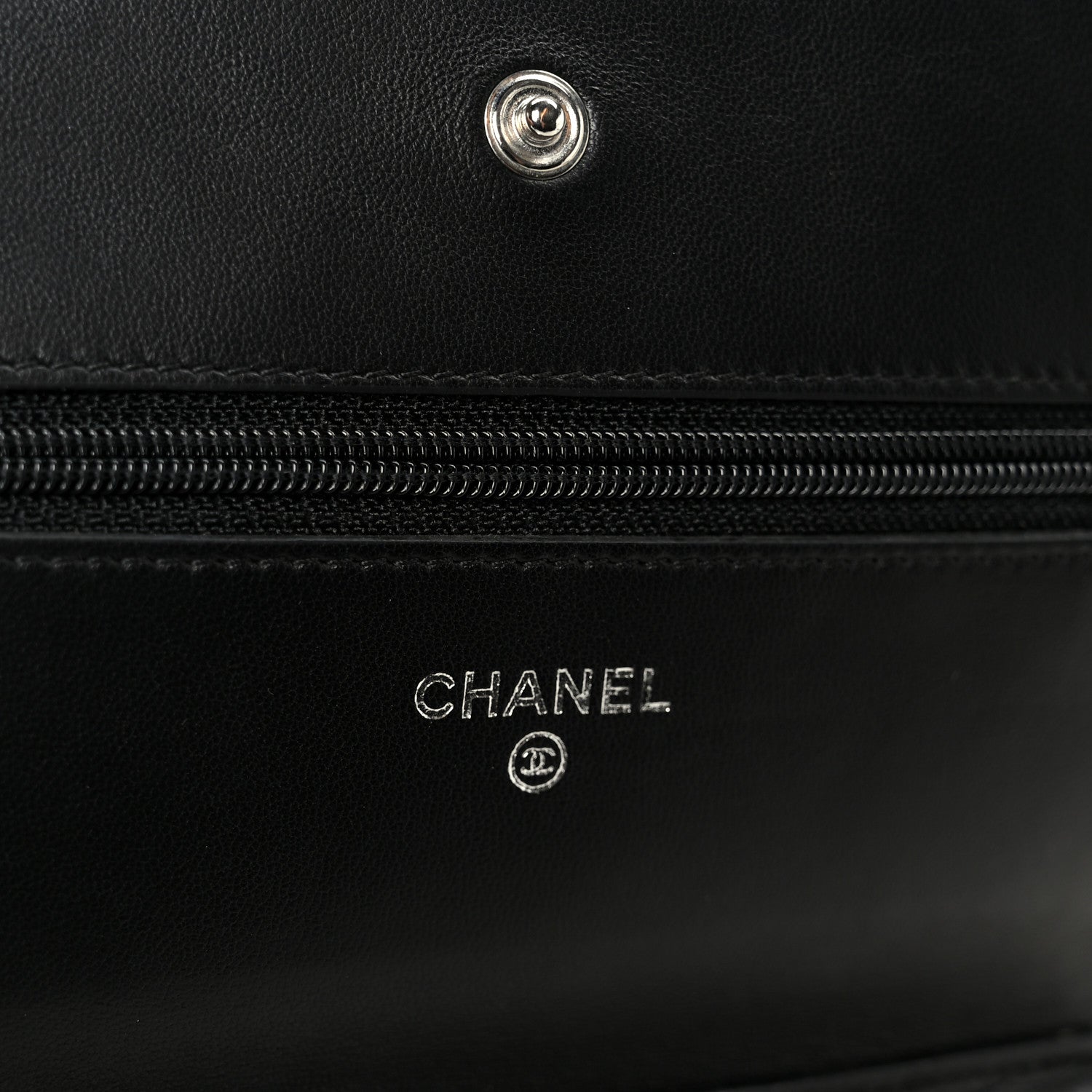 Lambskin Quilted Wallet On Chain WOC Black