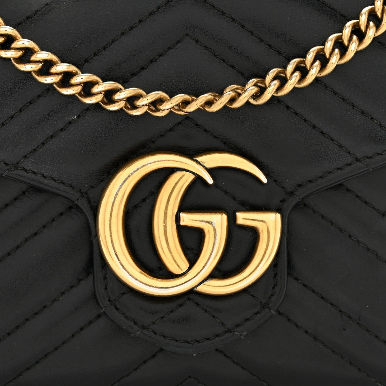 Calfskin Matelasse GG Marmont Chain Wallet Black