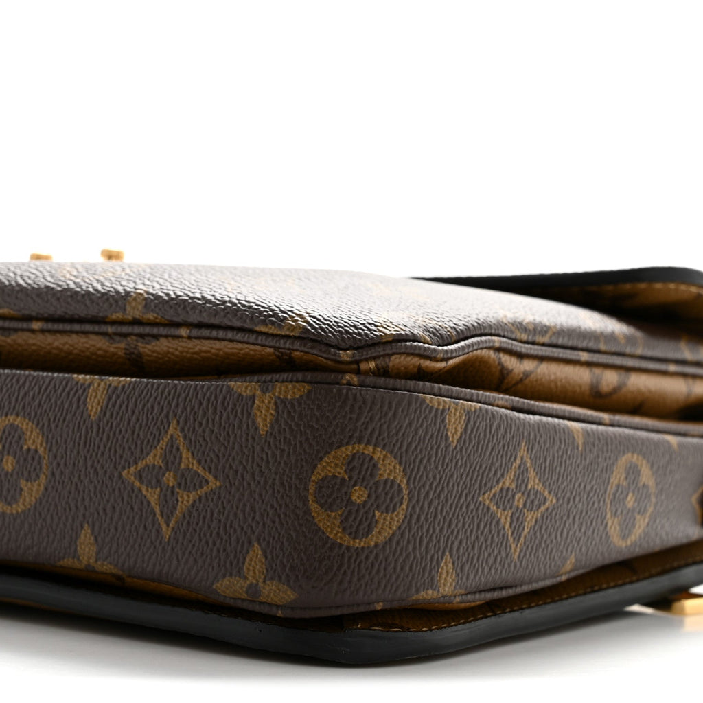 Reverse Monogram Pochette Metis