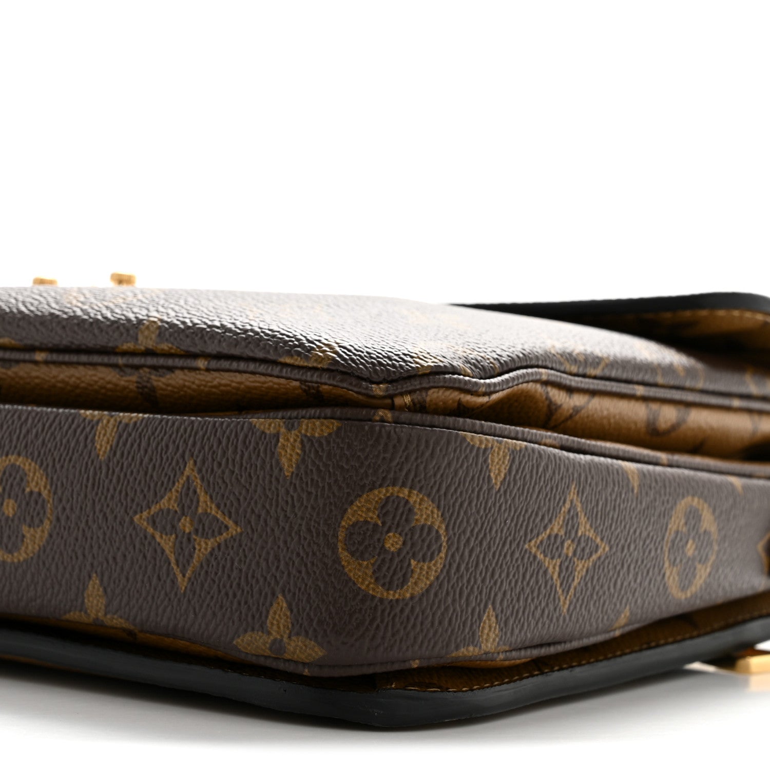 Reverse Monogram Pochette Metis