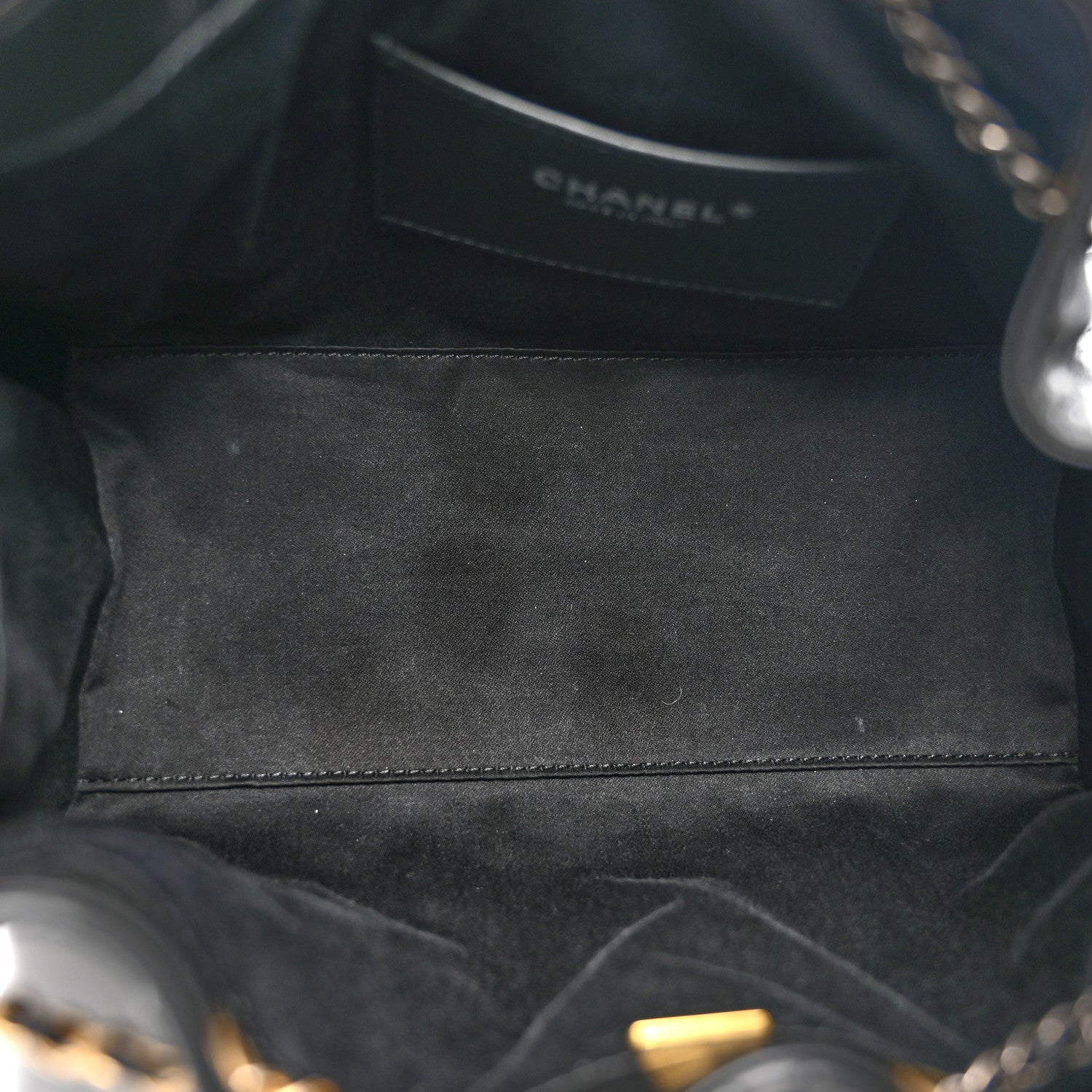 Shiny Crumpled Calfskin Quilted Small Chanel 25 Handbag Black