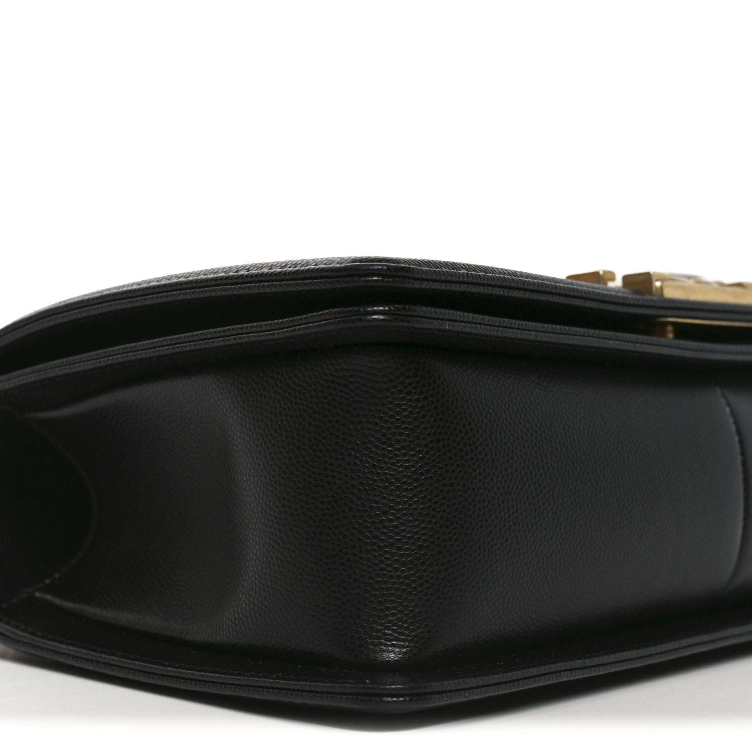 Caviar Quilted Medium Boy Flap Black