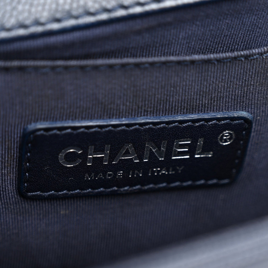 Caviar Chevron Quilted Medium Boy Flap Navy