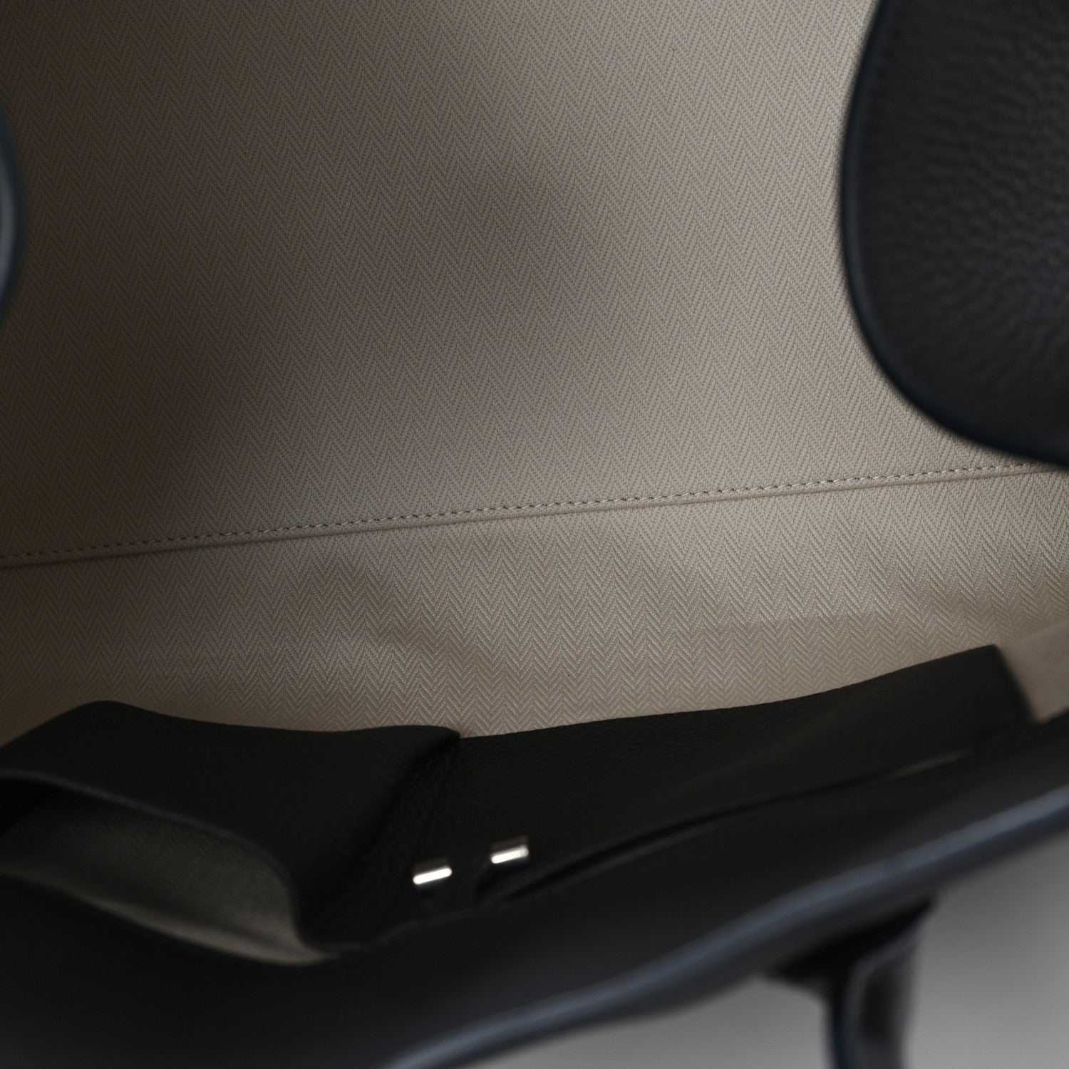 Grained Calfskin Soft Margaux 17 Midnight