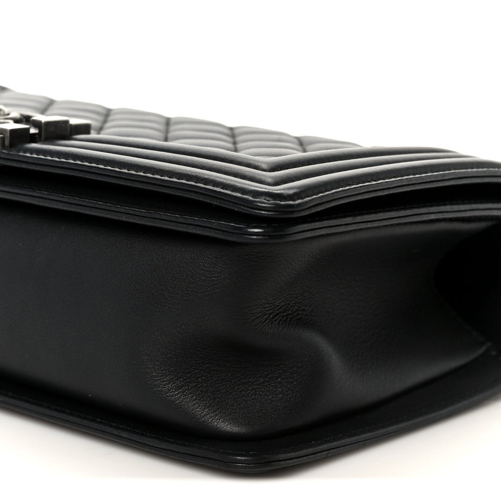 Lambskin Quilted Medium Boy Flap Black