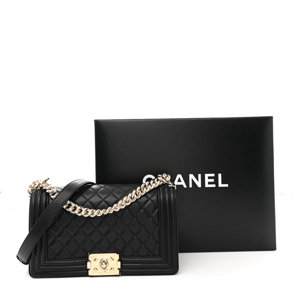Caviar Quilted Medium Boy Flap Black