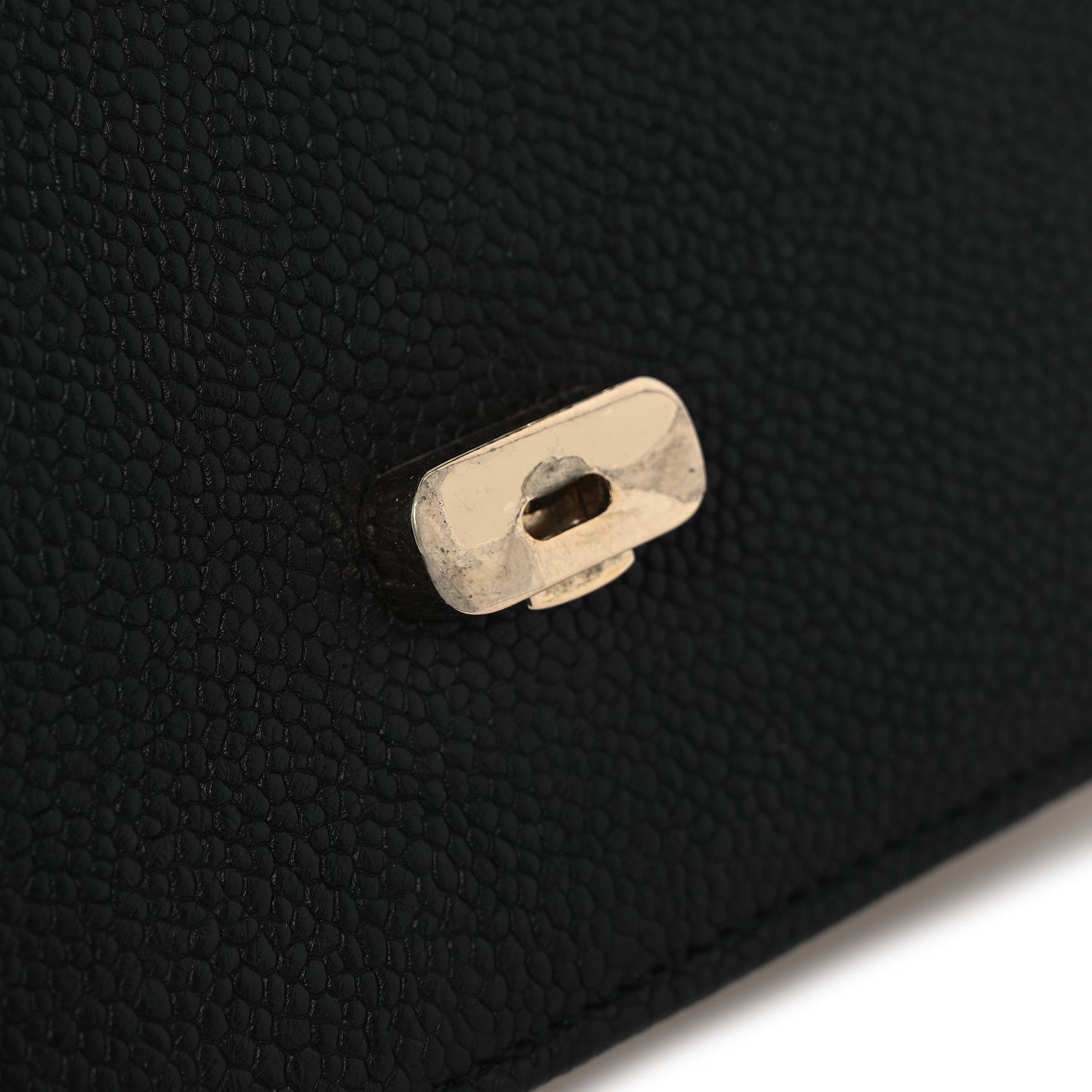 Grained Calfskin Quilted Cuba Wallet On Chain WOC Black