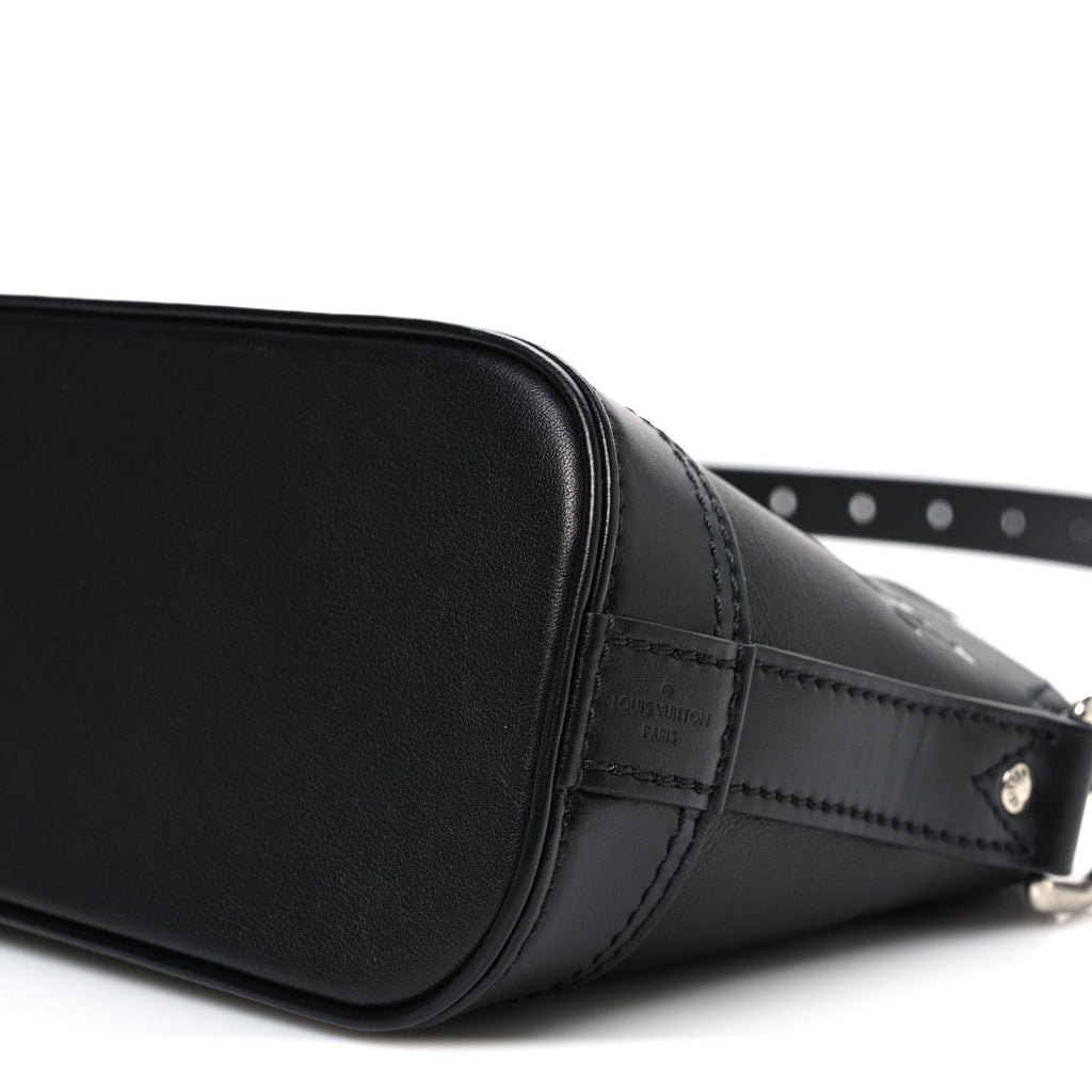 Blason Calfskin Monogram East West Alma Black