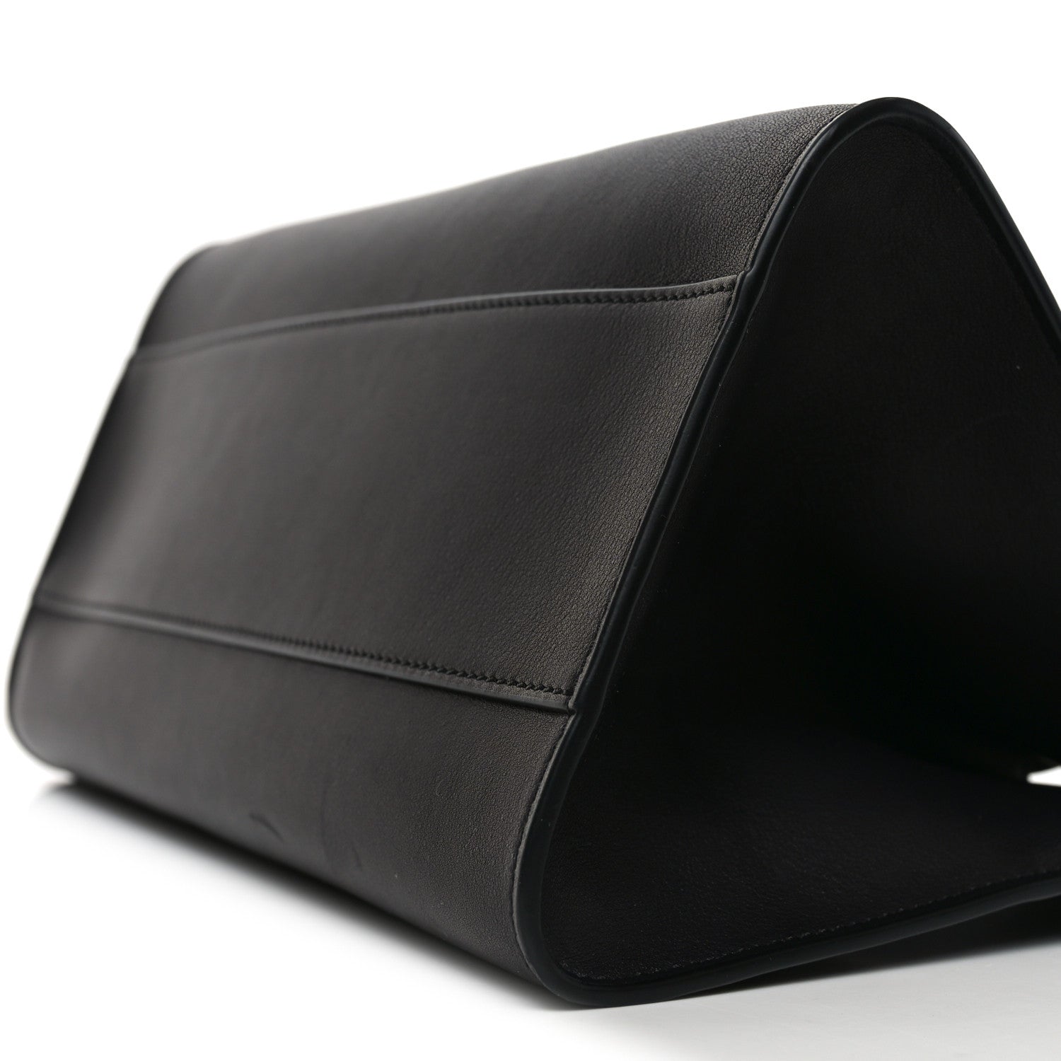 Smooth Calfskin Peggy Bag Black