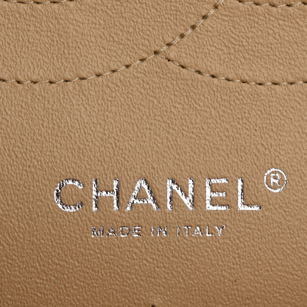 Caviar Quilted Jumbo Double Flap Beige Clair