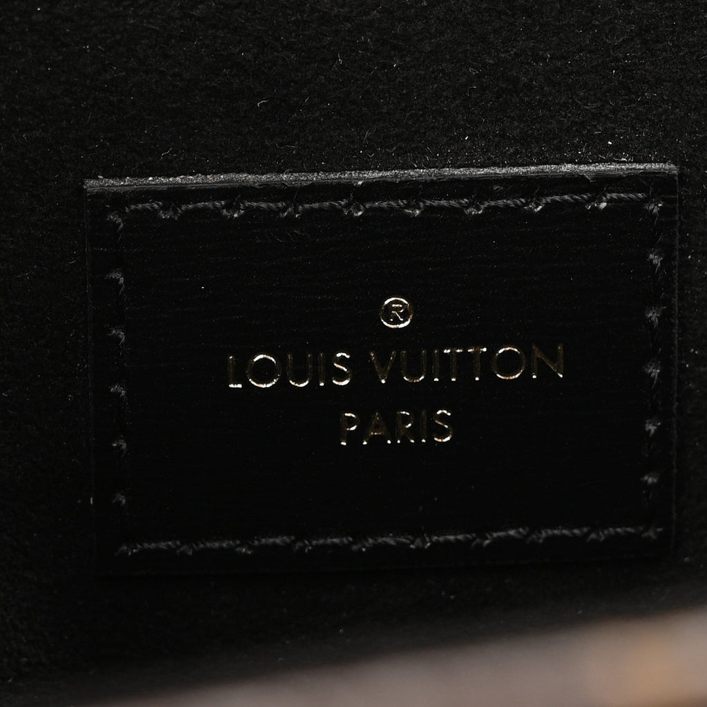 Reverse Monogram Pochette Metis