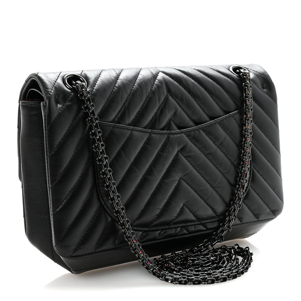 Aged Calfskin Chevron Quilted 2.55 Reissue 225 Flap So Black
