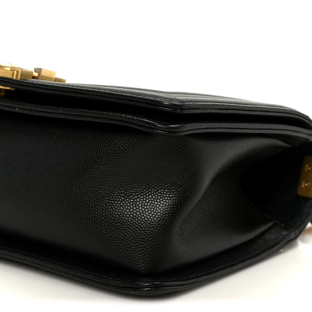 Caviar Quilted Medium Boy Flap Black
