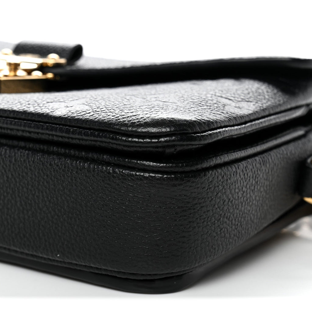 Empreinte Pochette Metis East West Black