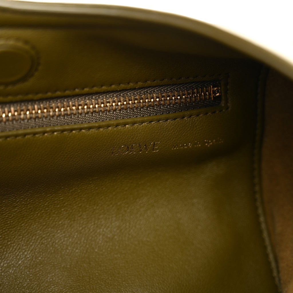 Mellow Nappa Small Squeeze Bag Olive