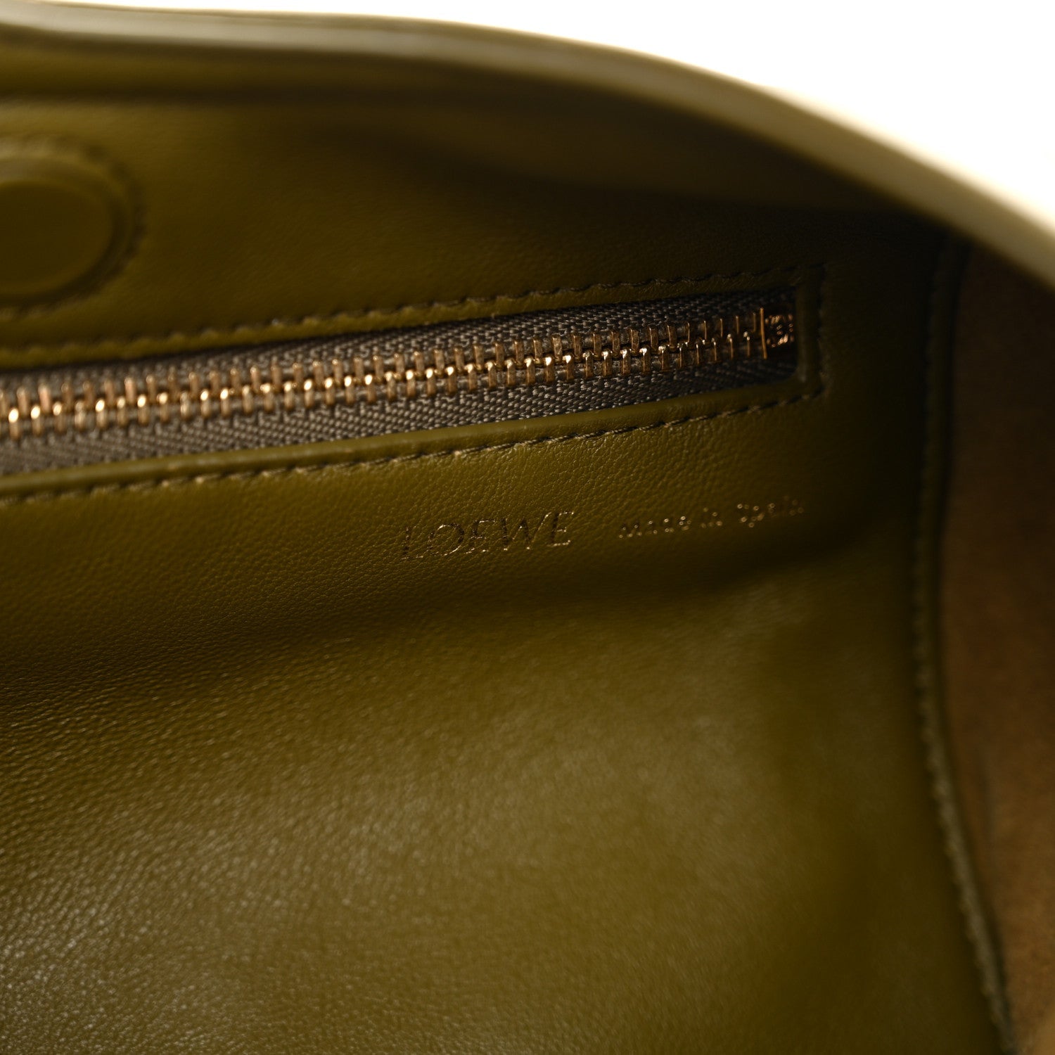 Mellow Nappa Small Squeeze Bag Olive