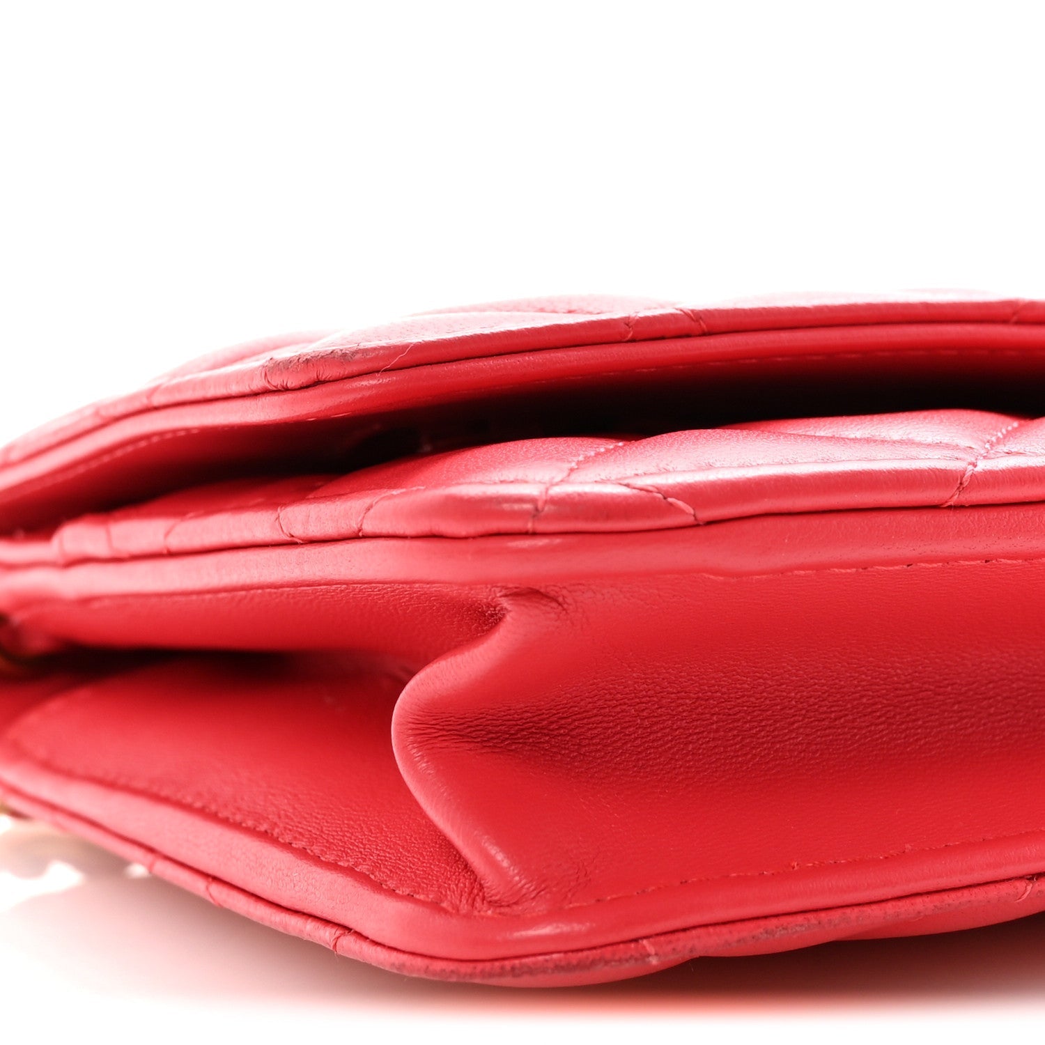 Lambskin Quilted CC Pearl Crush Wallet on Chain WOC Red