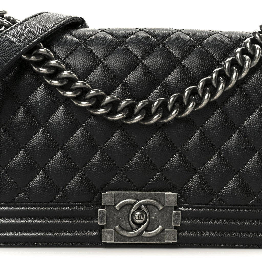 Caviar Quilted Medium Boy Flap Black