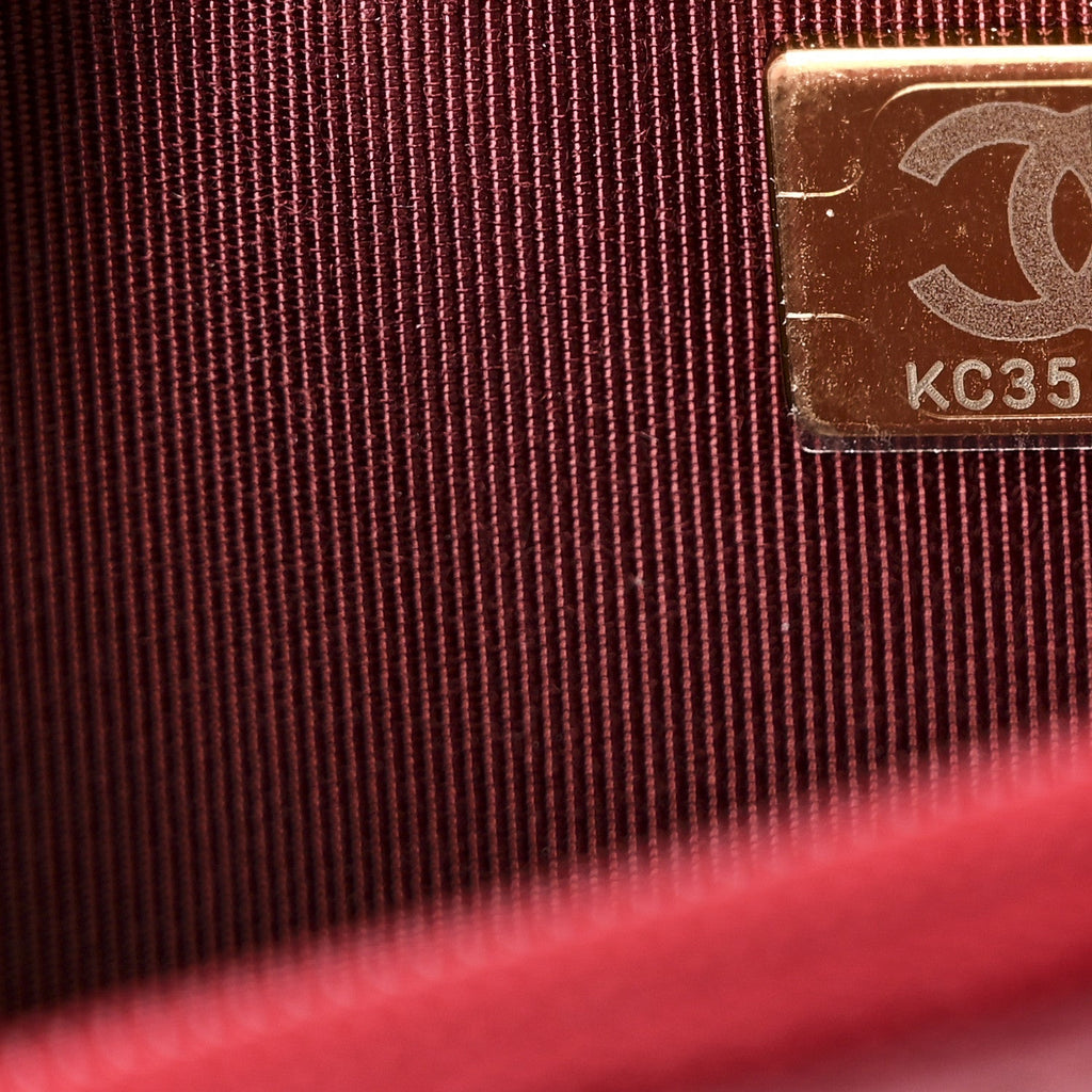 Lambskin Quilted Wallet On Chain WOC Burgundy