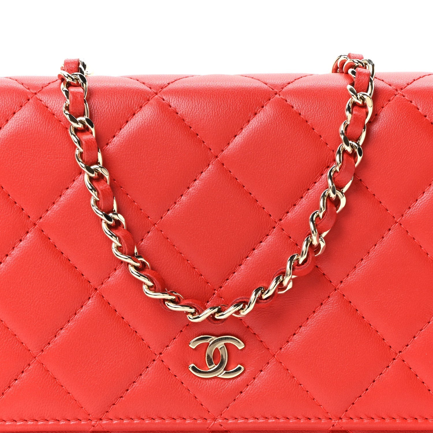 Lambskin Quilted Wallet On Chain WOC Red