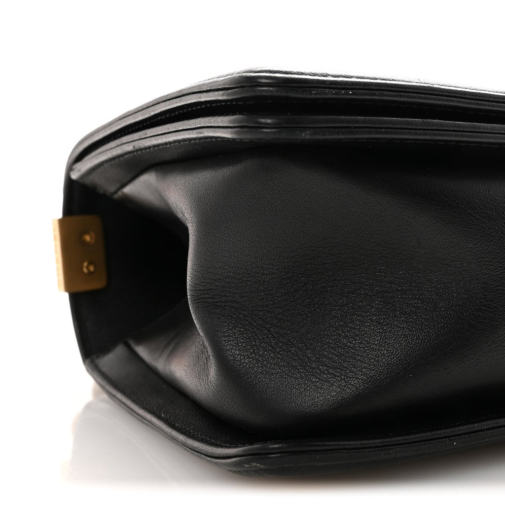 Lambskin Chevron Quilted Medium Boy Flap Black