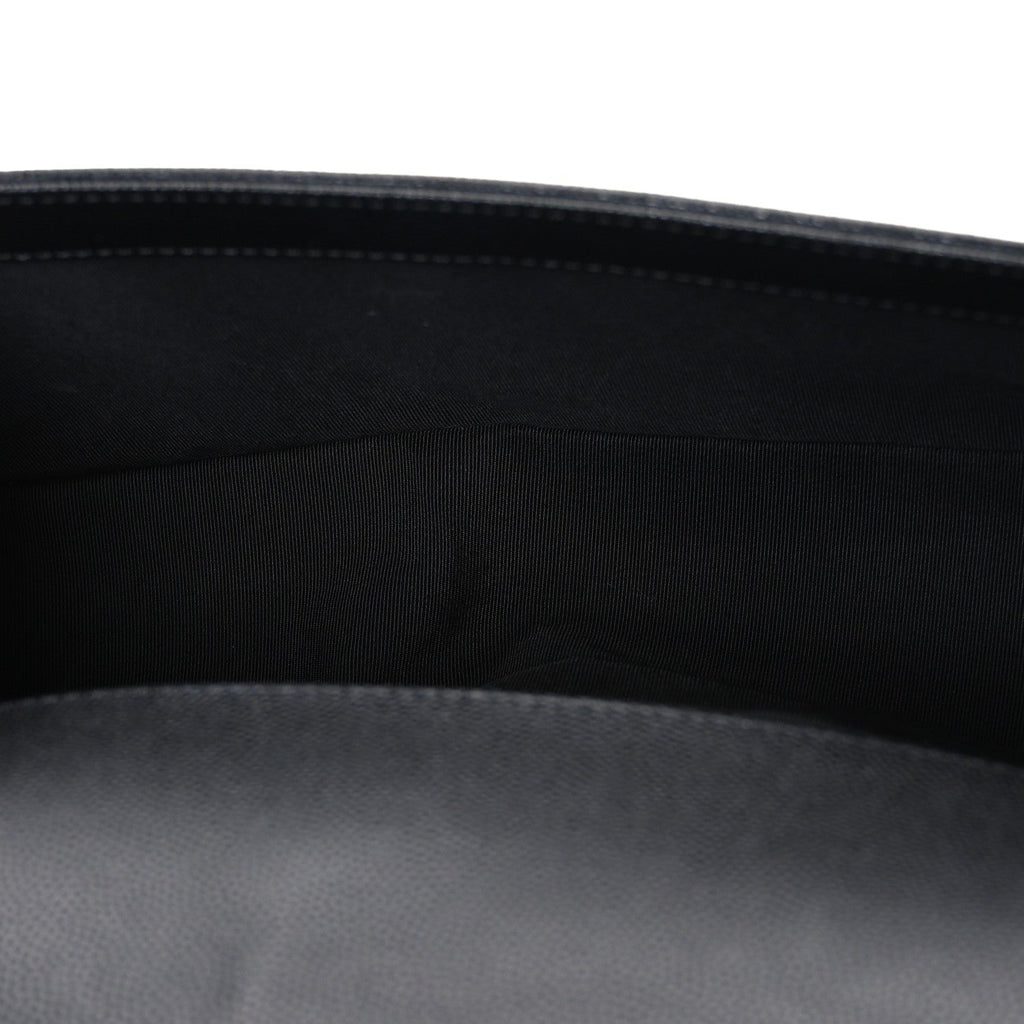 Caviar Quilted Medium Boy Flap Black