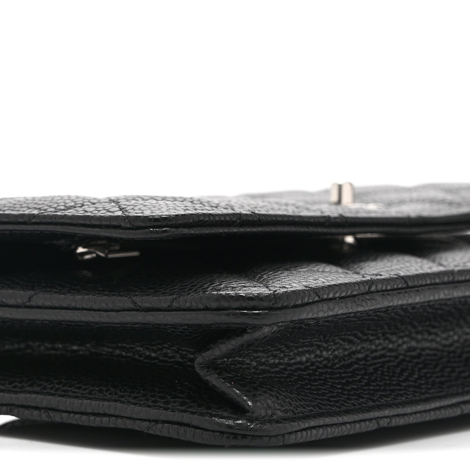 Caviar Quilted CC Turnlock Wallet On Chain WOC Black