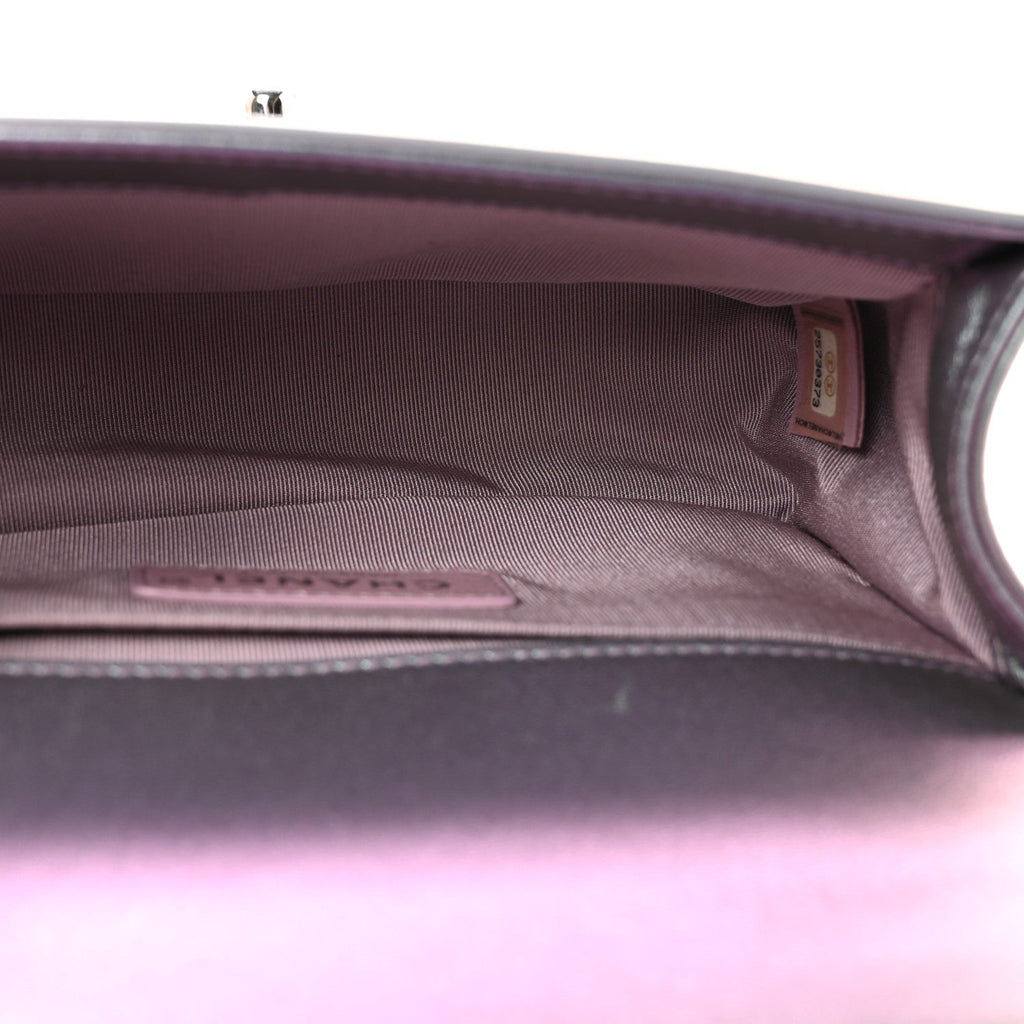 Iridescent Patent Calfskin PVC Quilted Small Boy Flap Light Purple