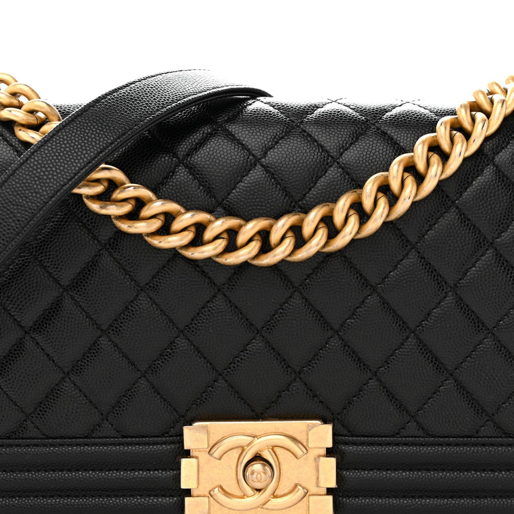 Caviar Quilted Medium Boy Flap Black