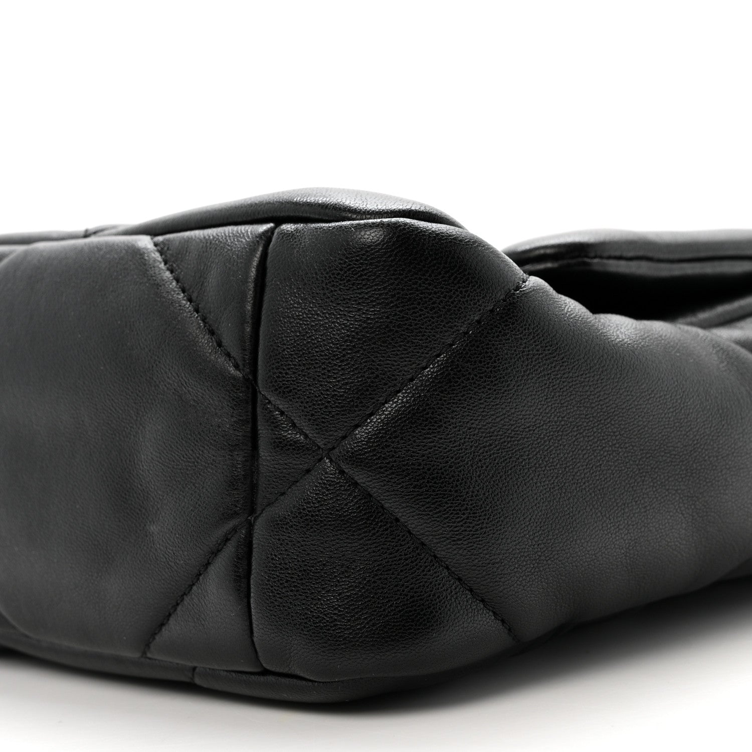 Lambskin Quilted Medium Chanel 19 Flap Black