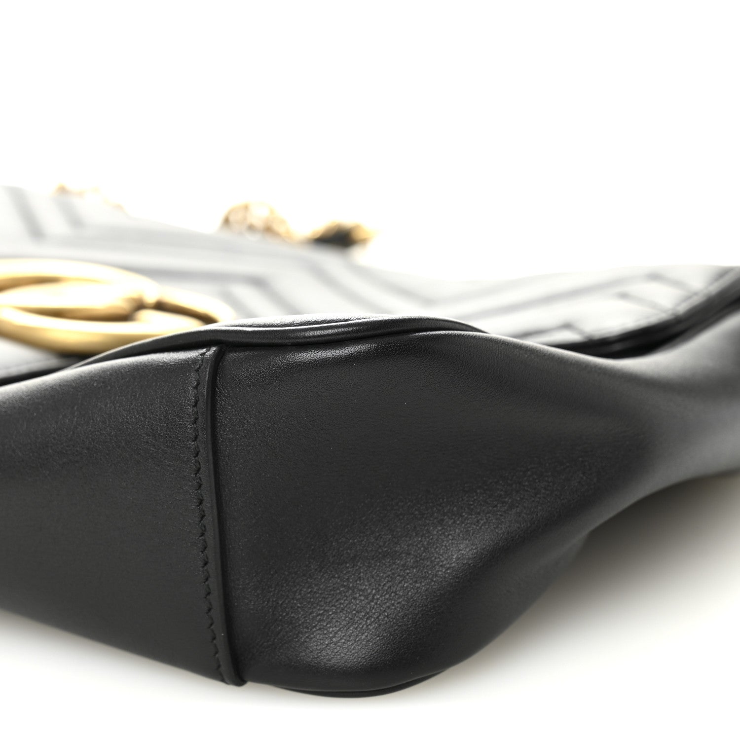 Calfskin Matelasse Medium GG Marmont Shoulder Bag Black