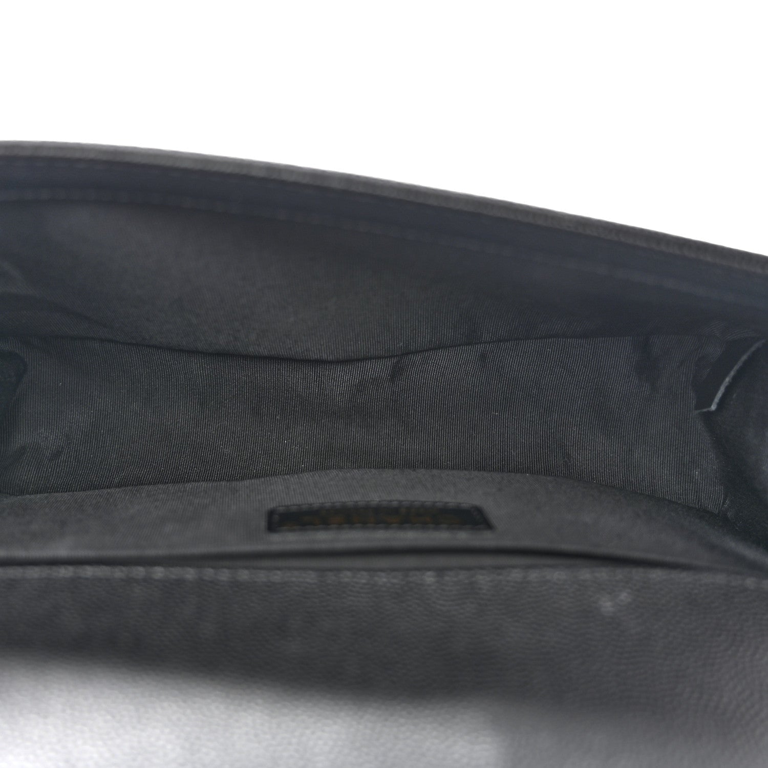 Caviar Quilted Medium Boy Flap Black