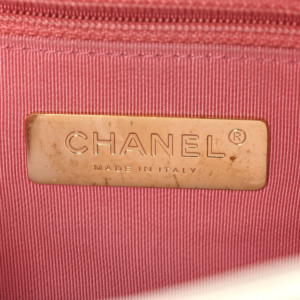 Goatskin Quilted Medium Chanel 19 Flap White