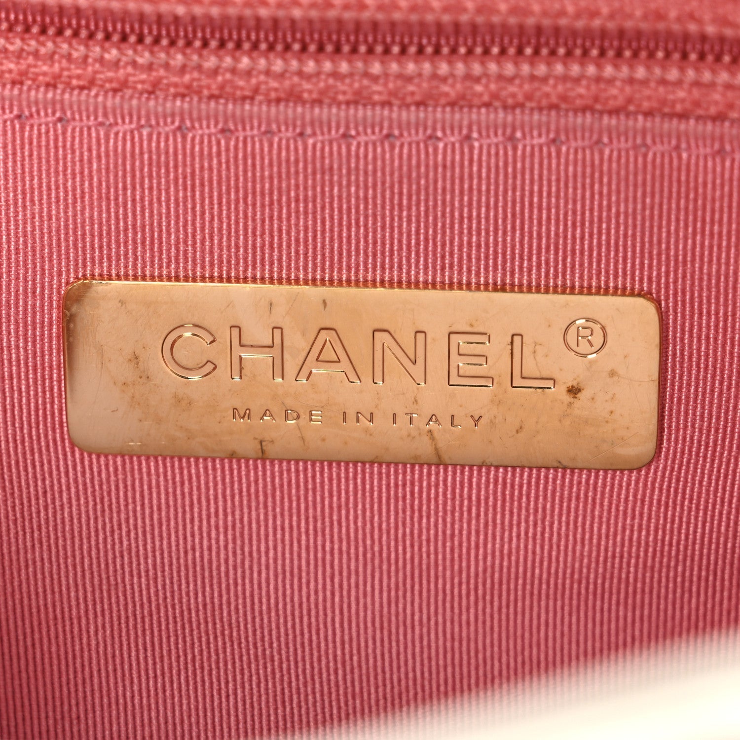 Goatskin Quilted Medium Chanel 19 Flap White