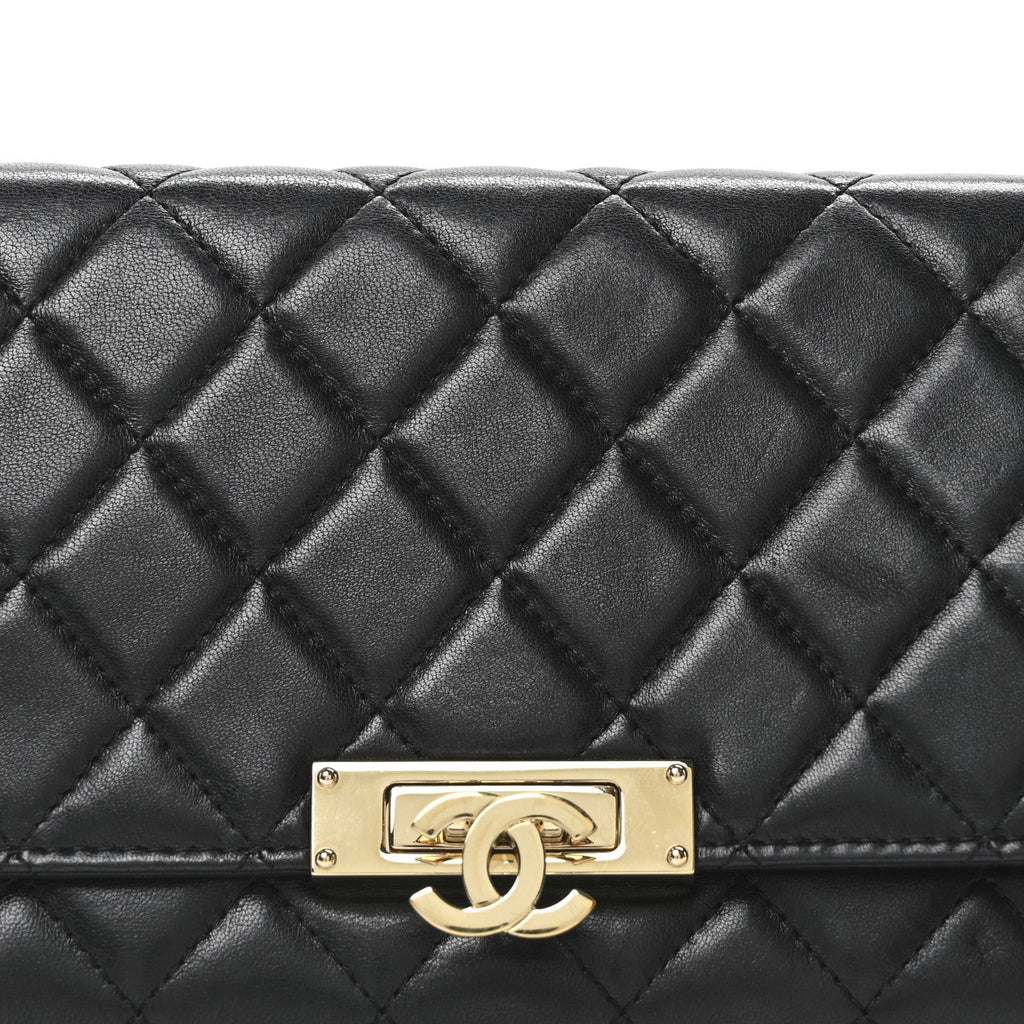 Lambskin Quilted Golden Class Wallet on Chain WOC Black