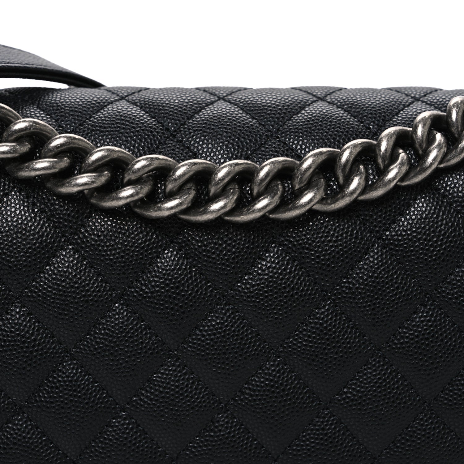 Caviar Quilted Medium Boy Flap Black