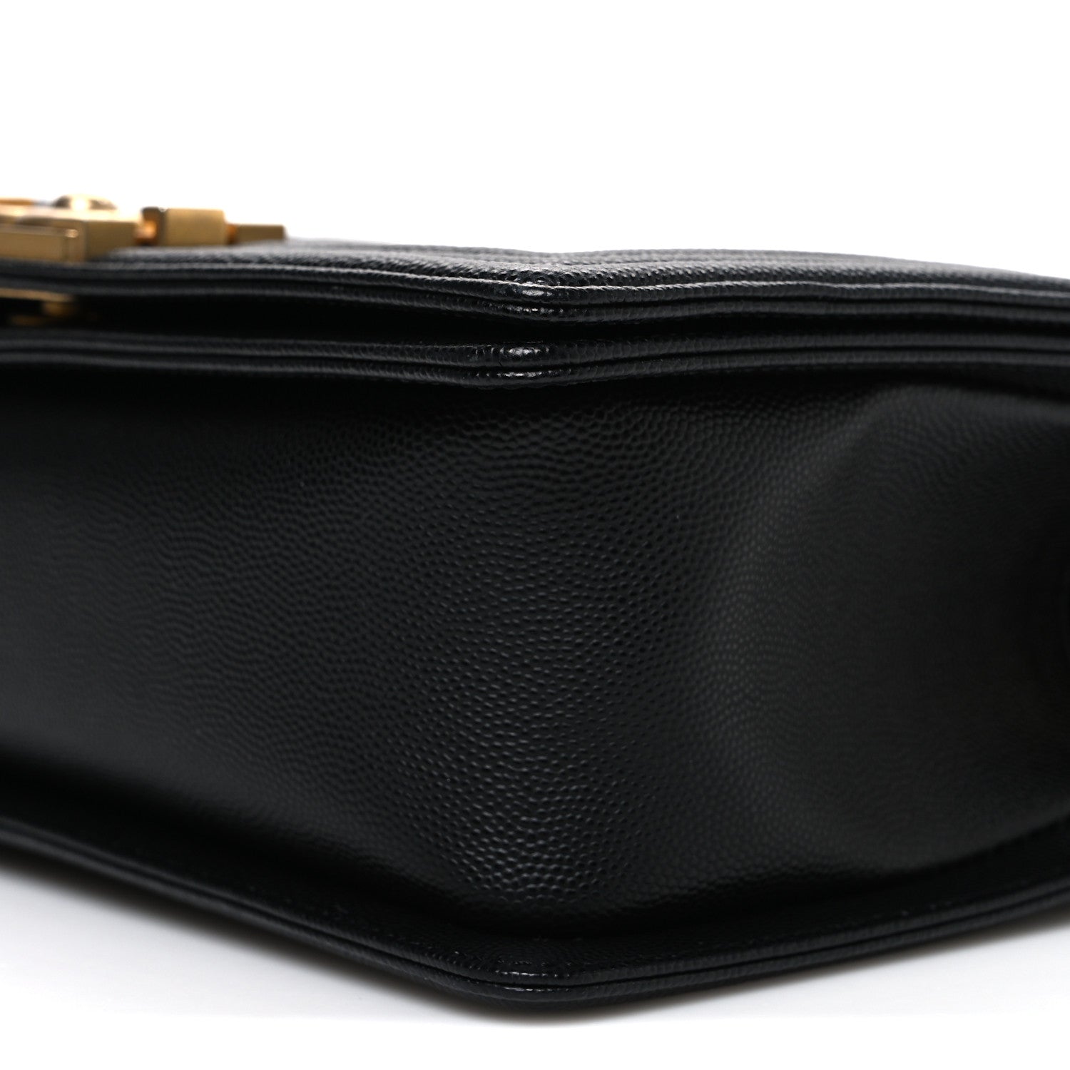 Caviar Quilted Medium Boy Flap Black