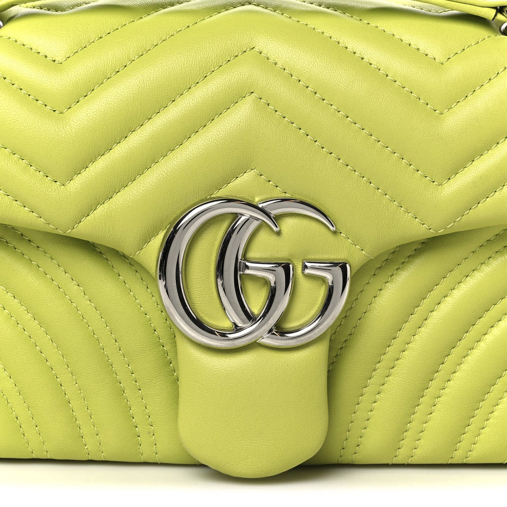 Calfskin Matelasse Medium GG Marmont Shoulder Bag Bright Green