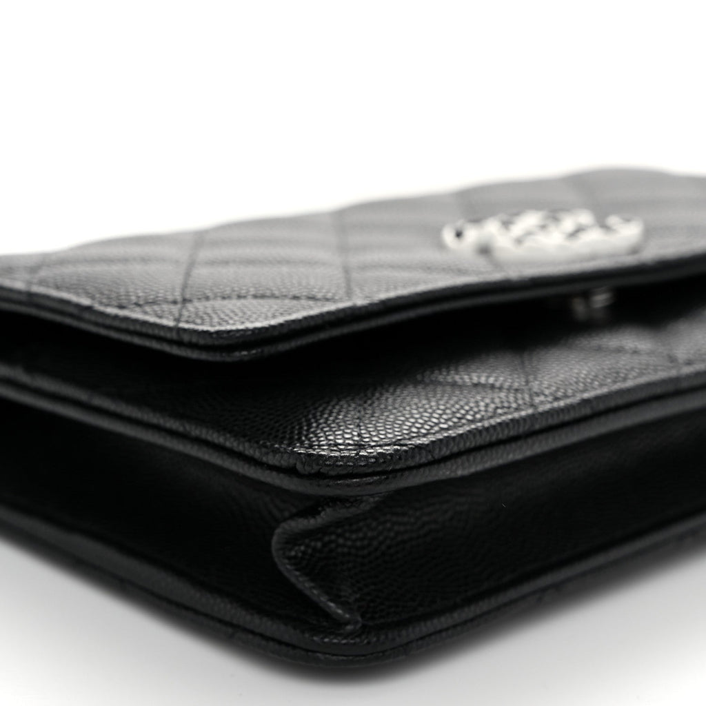 Caviar Quilted Chanel 19 Wallet On Chain WOC Black White